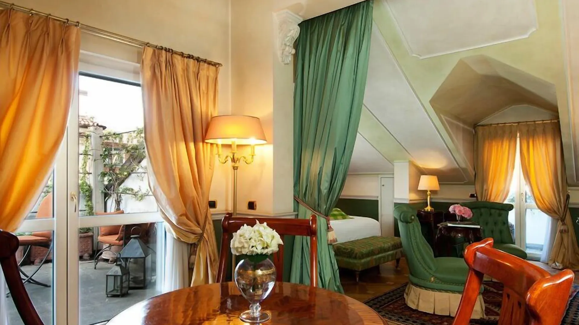 Petit Palais Hotel De Charme Milano