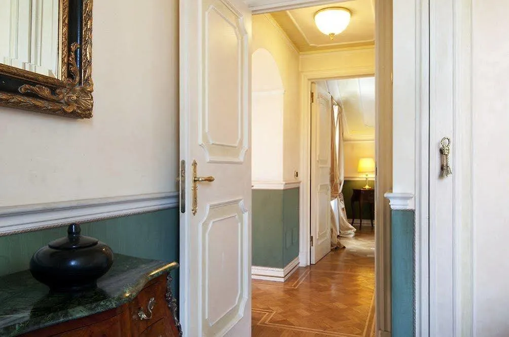 Petit Palais Hotel De Charme Milano